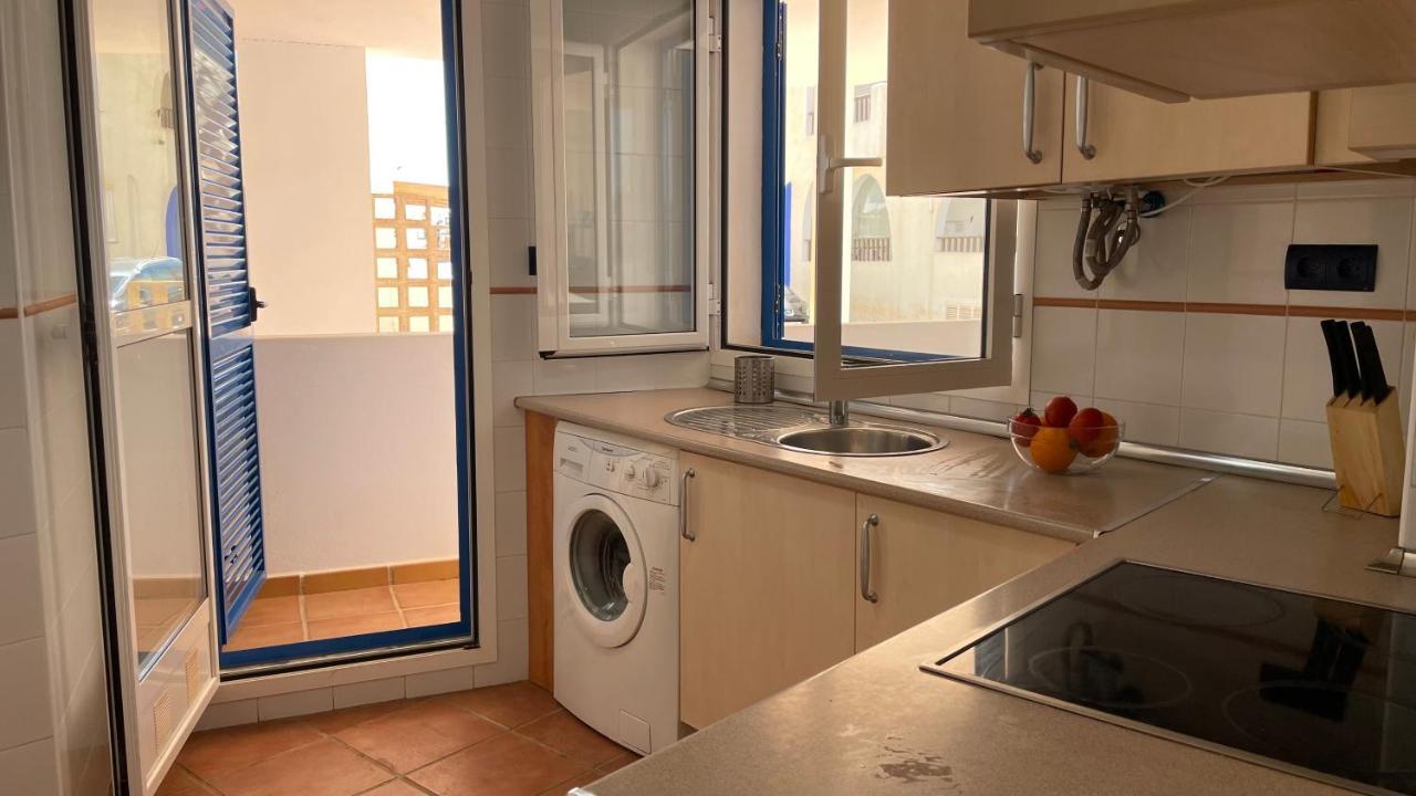 Apartment De 3 A 60 M De La Playa En La Isleta, Cabo De Gata