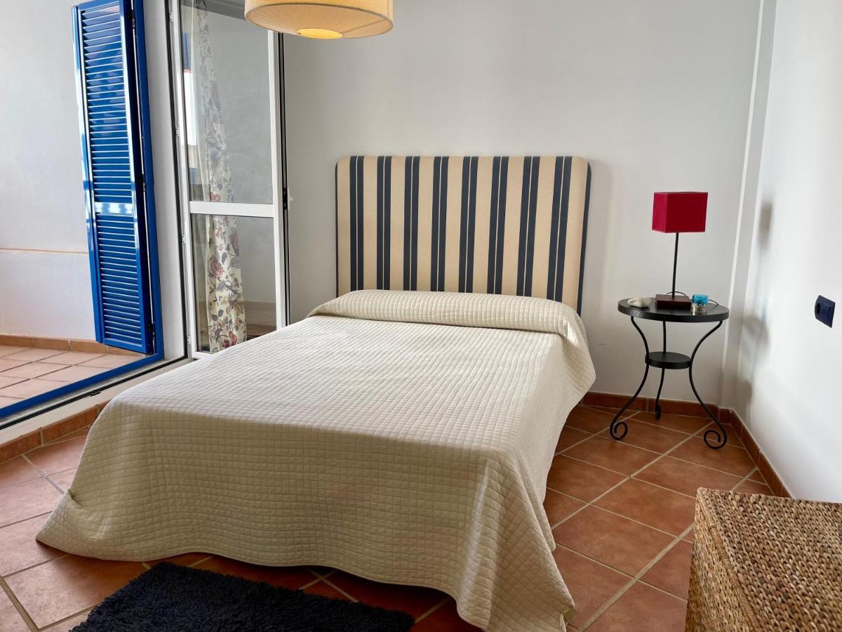 De 3 A 60 M De La Playa En La Isleta, Cabo De Gata Apartment