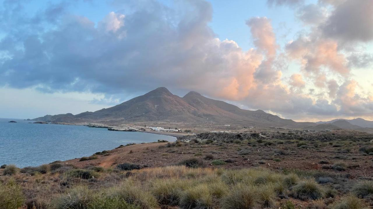 De 3 A 60 M De La Playa En La Isleta, Cabo De Gata La Isleta del Moro