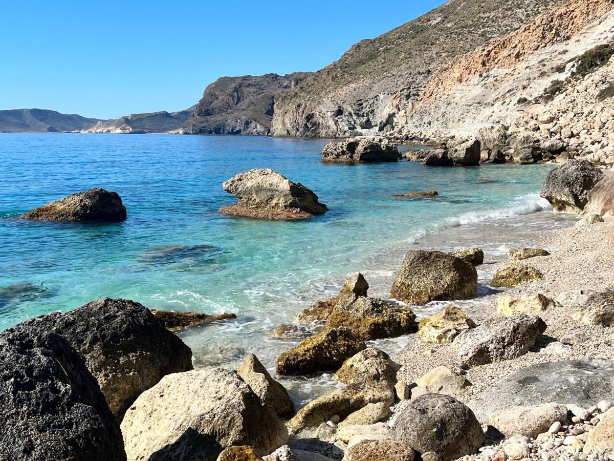 De 3 A 60 M De La Playa En La Isleta, Cabo De Gata * La Isleta del Moro